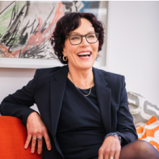 Bettina Hamelin